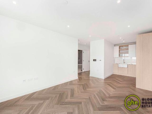 Lindley House, 1 Henshaw Parade, Hendon, London NW9, 1 bed flat to rent, £1,875 pcm | PrimeLocation