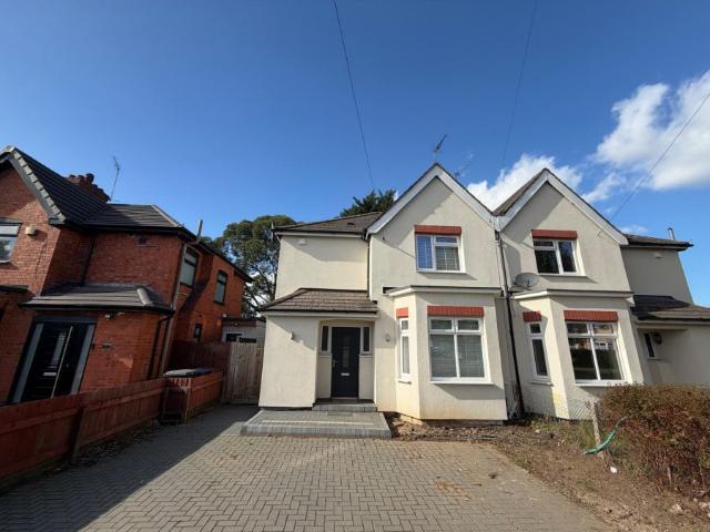 Lindsay Avenue, Northampton NN3, 3 bed semi detached house to rent, £1,400 pcm | PrimeLocation