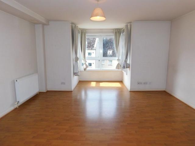 Lindsay Road, Edinburgh, EH6 6ND