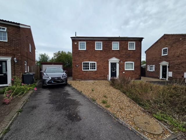 Lindsey Road, Luton LU2, 2 bed semi detached house to rent, £1,400 pcm | PrimeLocation