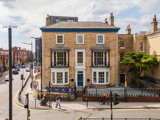 Lindum Park House, Lindum Road, LN2 1 bed flat to rent £1,350 pcm £312 pw
