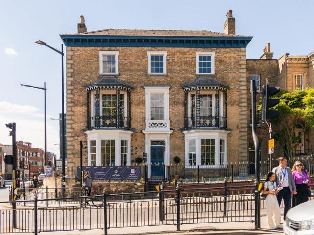 Lindum Road, 1 2 Lindum Road, LN2 2 bed flat to rent £1,700 pcm £392 pw