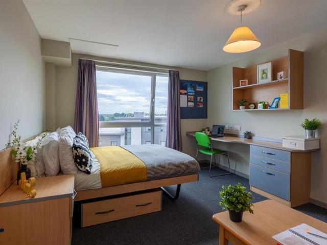 Linekar Road, Leicester LE2 Studio to rent £715 pcm £165 pw