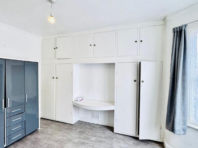 Ling Road, London E16, 2 bed flat to rent, £2,000 pcm | PrimeLocation