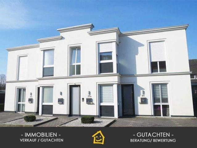 Lingen City: 3 Zi. Whg ca. 95 mÂ² im 1.OG, EBK, Stellplatz, Badewanne und groÃem West Balkon zum 01.10.2026
