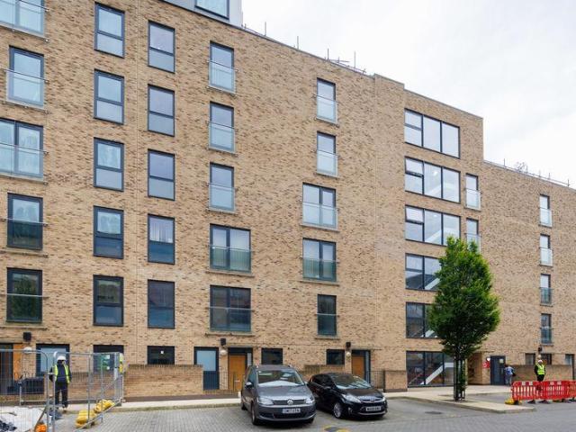 Lingfield Apartments, Parade Gardens. 2 bed apartment to rent £2,215 pcm £511 pw
