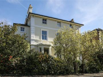 Lingfield Road, Merton SW19, 3 bed flat to rent, £23,833 pcm | PrimeLocation