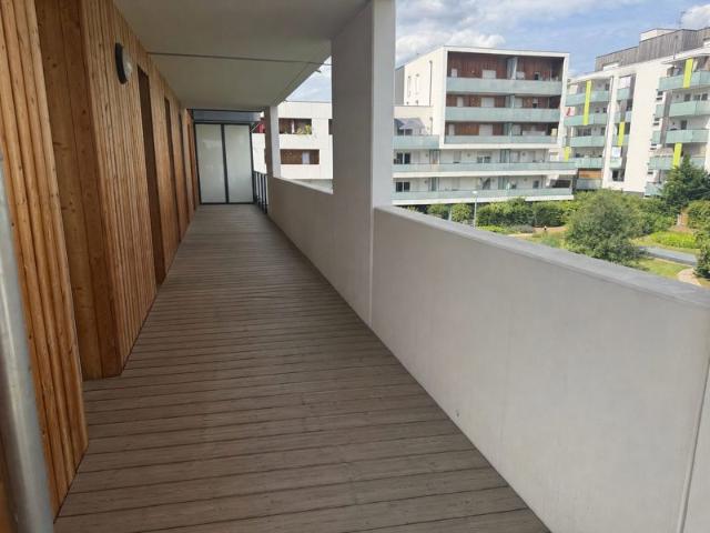 Lingolsheim ? T4 rénové avec un magnifique grand balcon en L