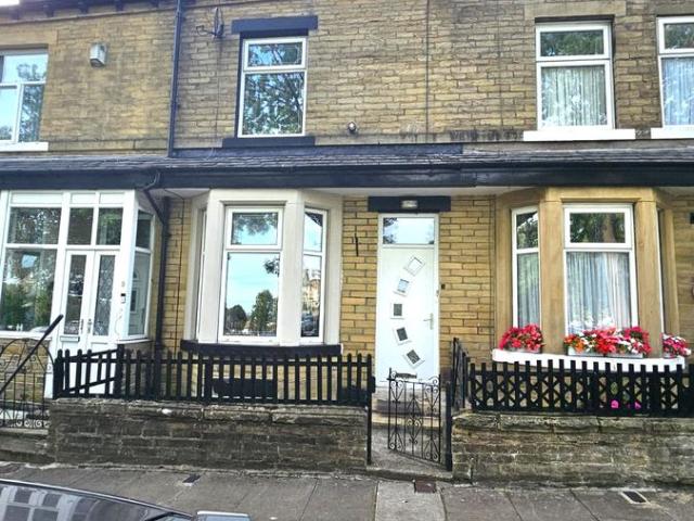 Lingwood Road, Bradford BD8, 3 bed terraced house to rent, £900 pcm | PrimeLocation