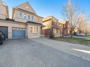 House for rent in Peel, Ontario - Equipped kitchen