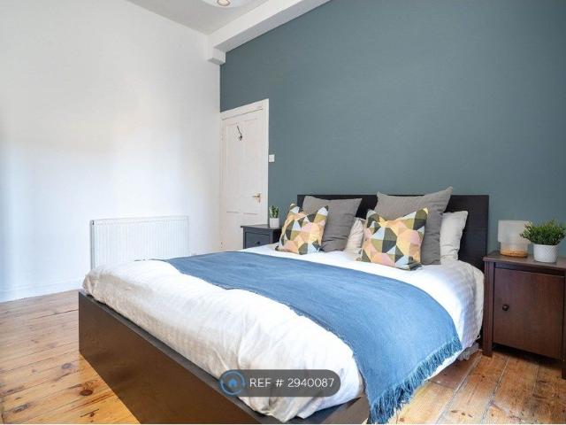 Links Place, Edinburgh EH6, 2 bed flat to rent, £1,350 pcm | PrimeLocation