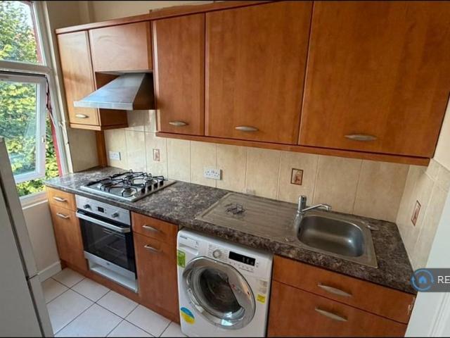Links Road, London, SW17 1 bed flat to rent £1,750 pcm £404 pw