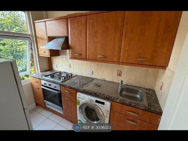 Links Road, London SW17, 1 bed flat to rent, £1,750 pcm | PrimeLocation