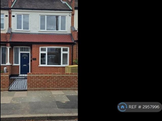 Links Road, London, SW17 3 bed terraced house to rent £4,000 pcm £923 pw
