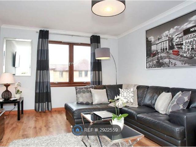 Linksfield Road, Aberdeen AB24, 2 bed flat to rent, £895 pcm | PrimeLocation