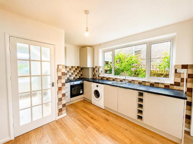 Linley Drive, Boston, PE21 3 bed house £1,500 pcm £346 pw