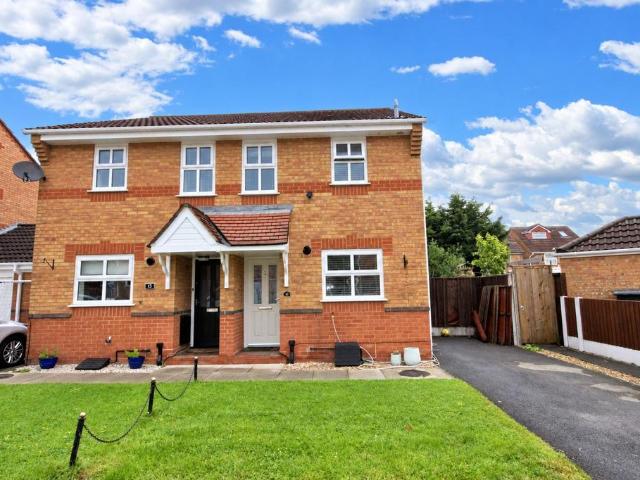 Linnet Close, Newton Le Willows, WA12 2 bed semi detached house to rent £950 pcm £219 pw