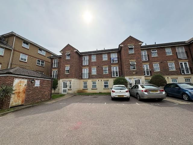 Lion Court, Northampton NN4, 2 bed flat to rent, £1,000 pcm | PrimeLocation