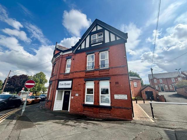 Lion House, Middlewich, CW10 2 bed block of apartments to rent £750 pcm £173 pw