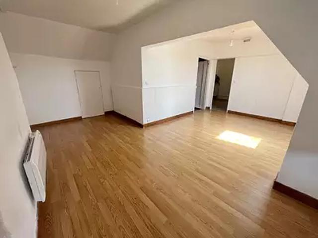 Liancourt 60140 Location appartement 3 pièces t3 au dernier étage