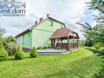 Urokliwy dom z potencjałem, 2 pokoje, garaż, 55 m2