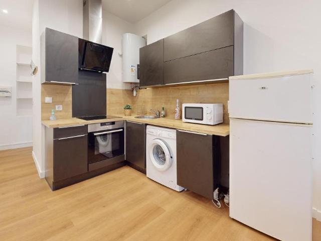Libération / Valrose Un deux pièces au calme proche du Tra. 40m² Nice