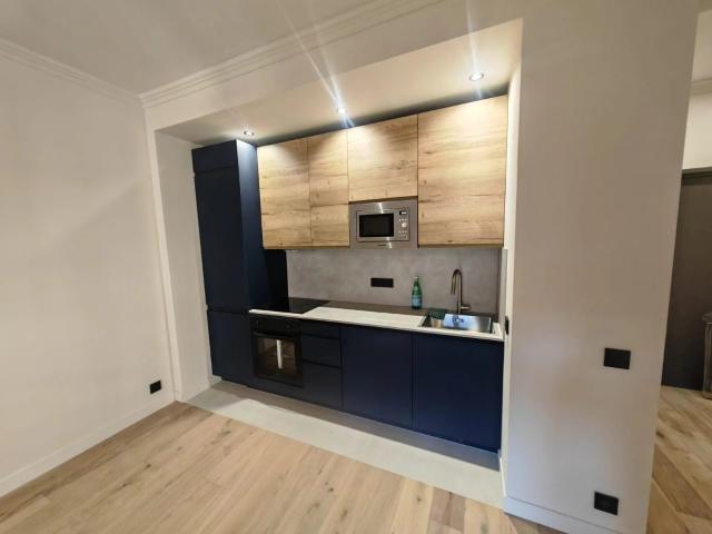 Liberation 3 Pieces Neuf 70m² Nice