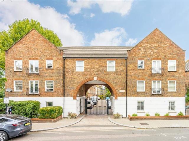 Liberty Mews, Balham SW12, 1 bed flat to rent, £2,500 pcm | PrimeLocation