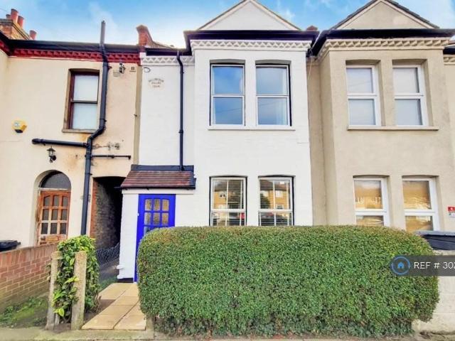 Liberty Avenue, London, SW19 3 bed terraced house to rent £2,850 pcm £658 pw