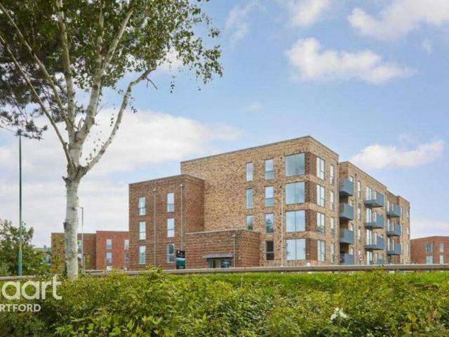 Liberty Court, Dartford 2 bed apartment to rent £1,800 pcm £415 pw