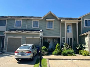 Liberty Pointe Dr