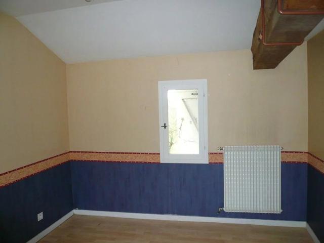 LIBOURNE 5mn maison en pierres jardin garage