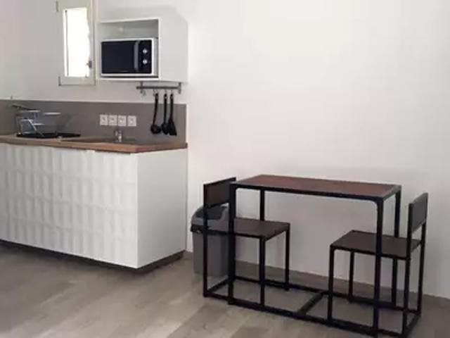 Libourne 33500 Location appartement 1 pièce t1 au dernier étage