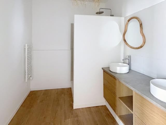 LIBOURNE DANS LA BASTIDE BEL APPARTEMENT T4 AVEC TERRASSE