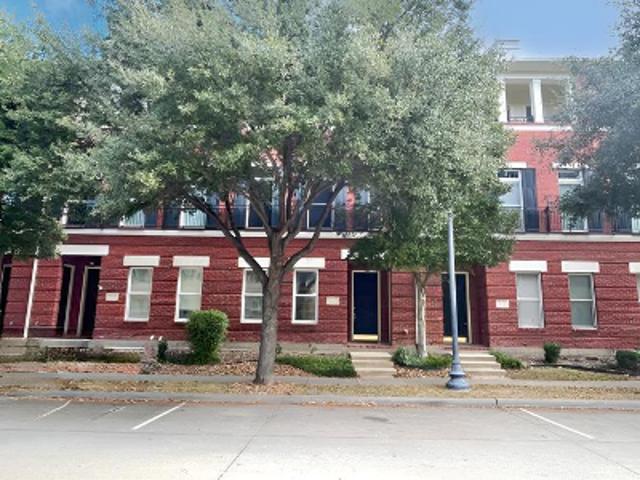 Library St