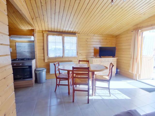 LIBRE 01/09/2026 LOCATION CHALET MEUBLE AVEC PARKING ET PISCINE