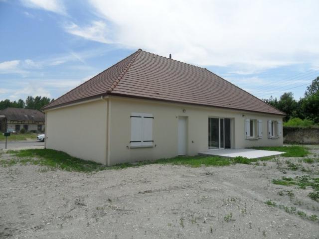Libre le. 01/10/2026 Mt Loyer:1086,23 Mt des charges:20,16