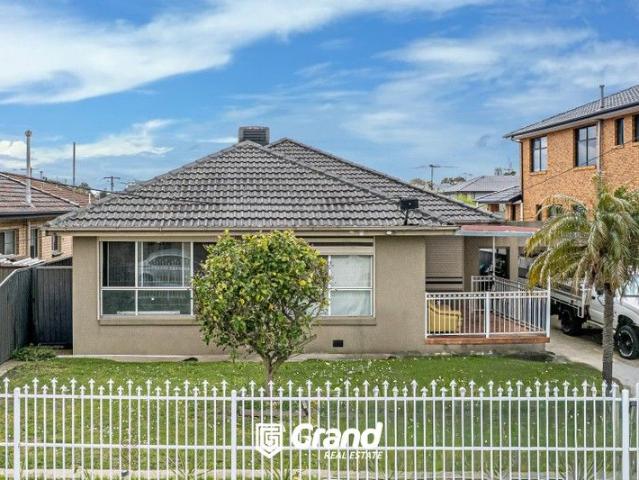 Fully Compliant 8 Room Rooming House + $129,000+ Income on 690sqm Land High Demand Dandenong Investment STCA !