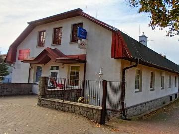 Lokal użytkowy 270 m2 w centrum Lichenia z dużym potencjałem
