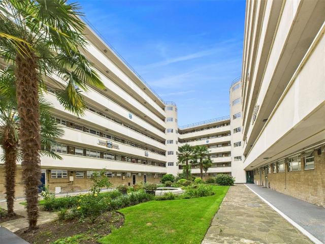 Lichfield Court, Richmond TW9, 1 bed flat to rent, £1,800 pcm | PrimeLocation