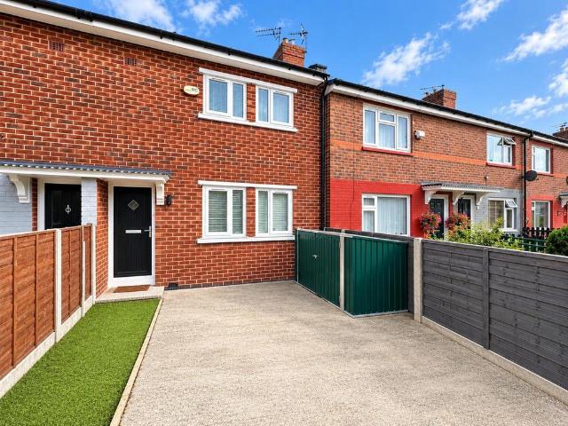 Lichfield Street, Salford 4 bed terraced house to rent £2,400 pcm £554 pw