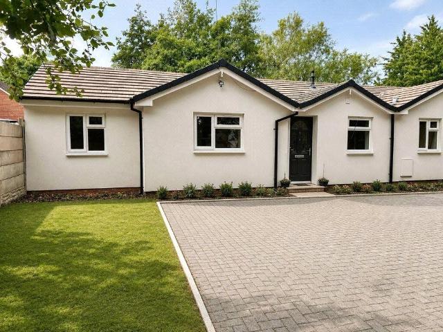 Lichfield Road, Shelfield WS4, 2 bed bungalow to rent, £1,350 pcm | PrimeLocation