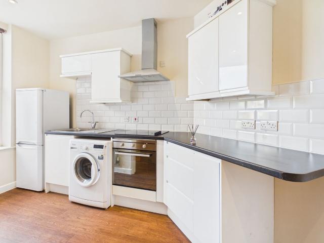 Lichfield Road, Stafford ST17, 1 bed flat to rent, £600 pcm | PrimeLocation