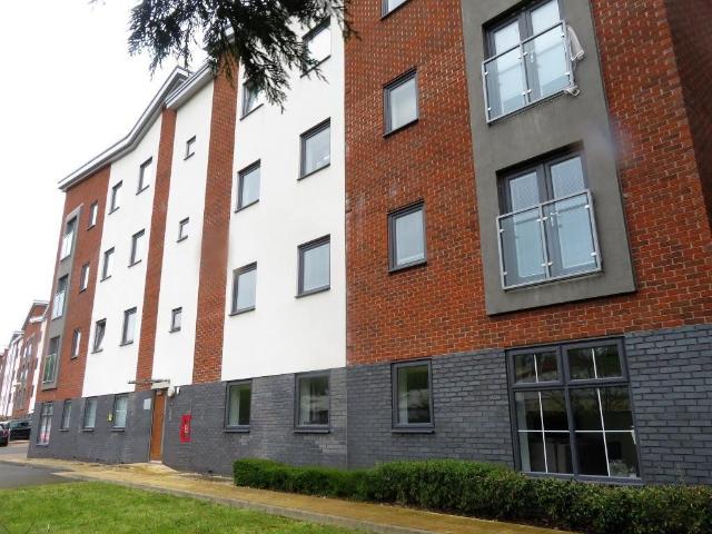 Lichfield Road, Sutton Coldfield, West Midlands B74, 2 bed flat to rent, £1,100 pcm | PrimeLocation