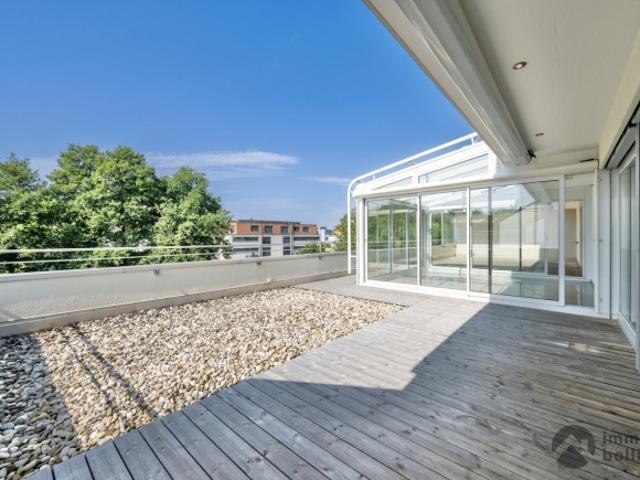 Licht und Komfort in perfekter Harmonie im Attikageschoss