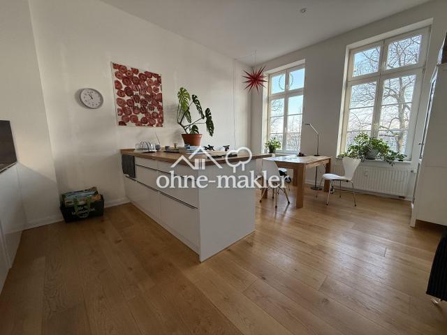 Licht, Wasser, Altbau – Traumwohnung in Schwerins Bestlage am Pfaffenteich