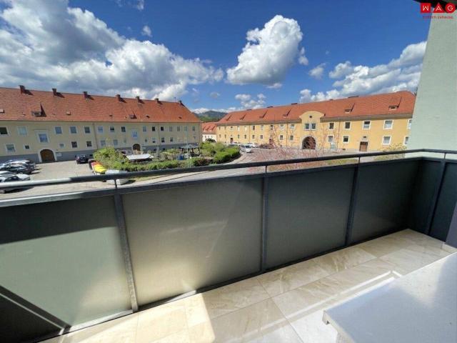 Licht durchflutete 3 Zimmerwohnung mit sonnigem Balkon!