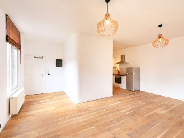 Licht en verrassend ruim 2 slaapkamerappartement in Antwerpen