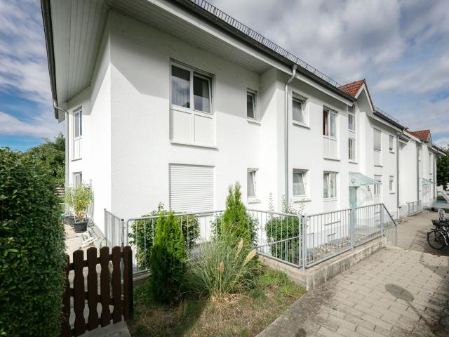 Licht, Freiraum und Grünblick: DG Wohnung mit Terrasse + TG Stellplatz