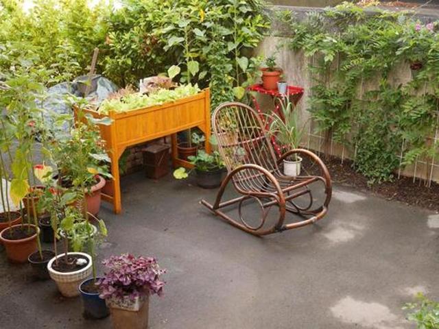 Licht, Grün – 96 m² über drei Ebenen mit Garten und Balkon